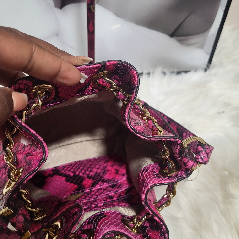 NWOT Michael Kors Mini Frankie Drws Crossbody Bag Embossed Leather Raspberry - Picture 6 of 7